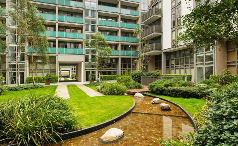 98 Kirkpatrick House - 1 Exterior