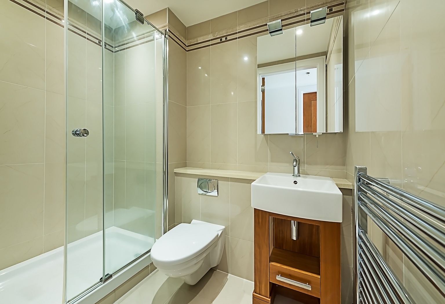 20 Schrewsbury Bathroom (002) Owen Reilly