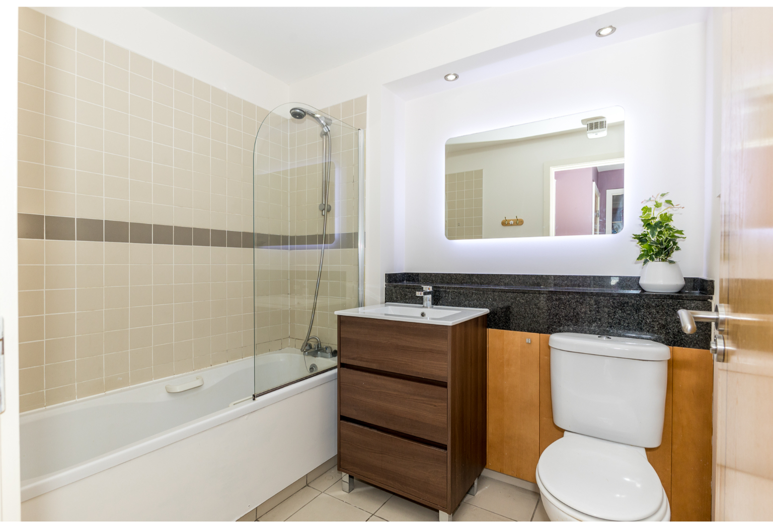 29 The ClaytonBathroom Owen Reilly