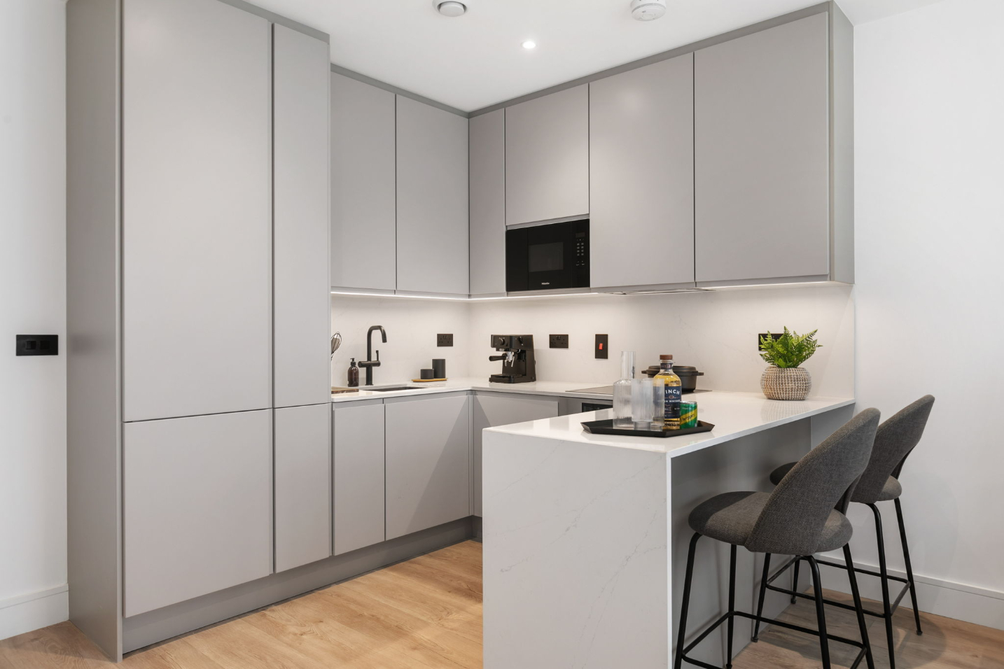 One Bedrooms @ One Lime Street, Dublin 2. | Owen Reilly