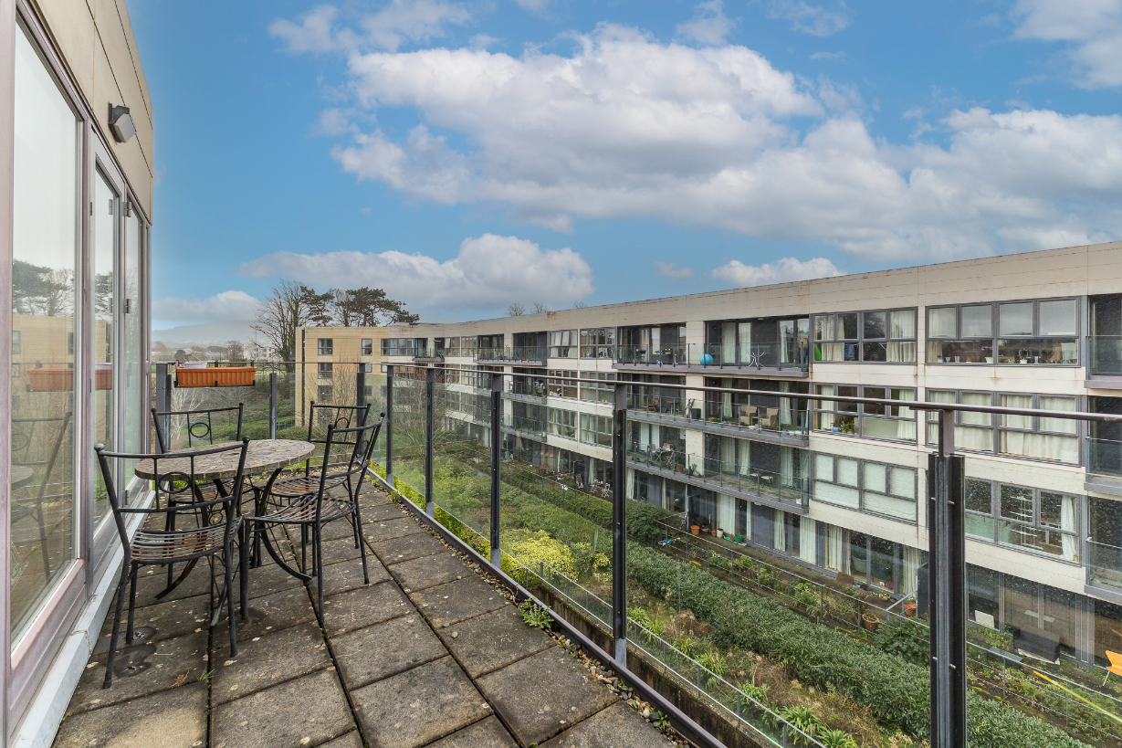 122 Milltown Hall, Mount St. Anne's, Milltown, Dublin 6. D06 TN30