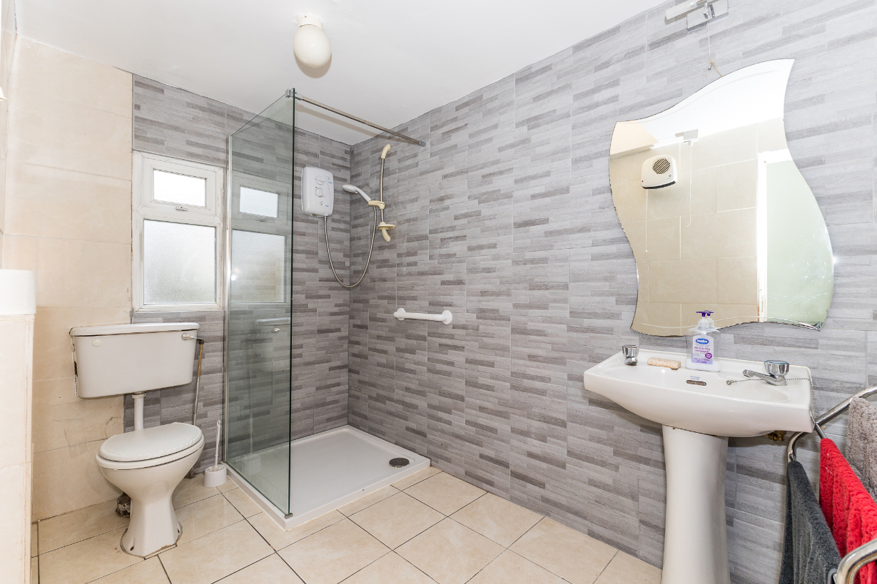 4 Albert Place East, Grand Canal Street Lower, Dublin 2, D02 PP74. Owen Reilly